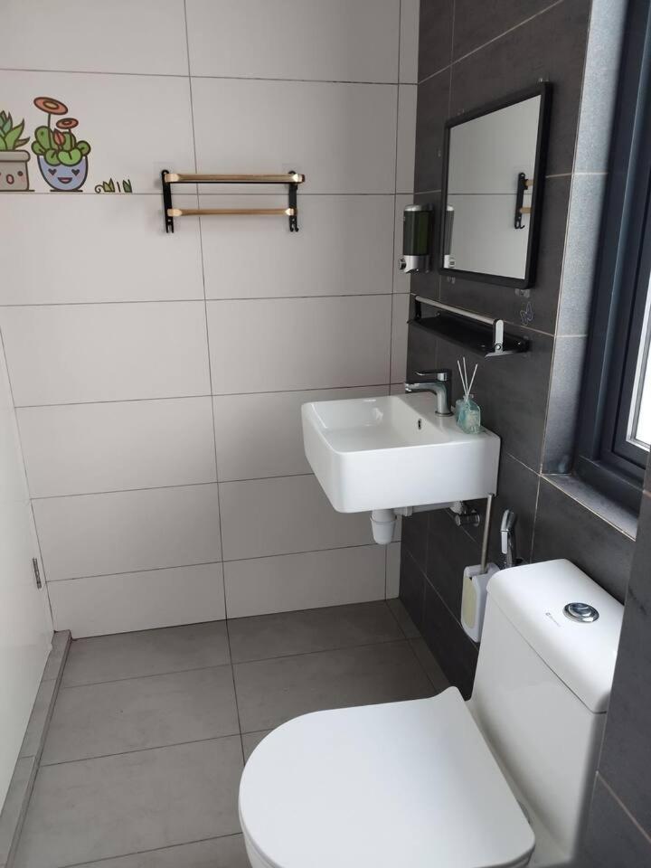 Happy Family Horizon Suite - Near Xiamen-Klia Netflix Kampong Melot Buitenkant foto